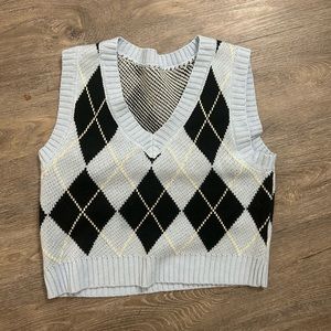Argyle cropped vest